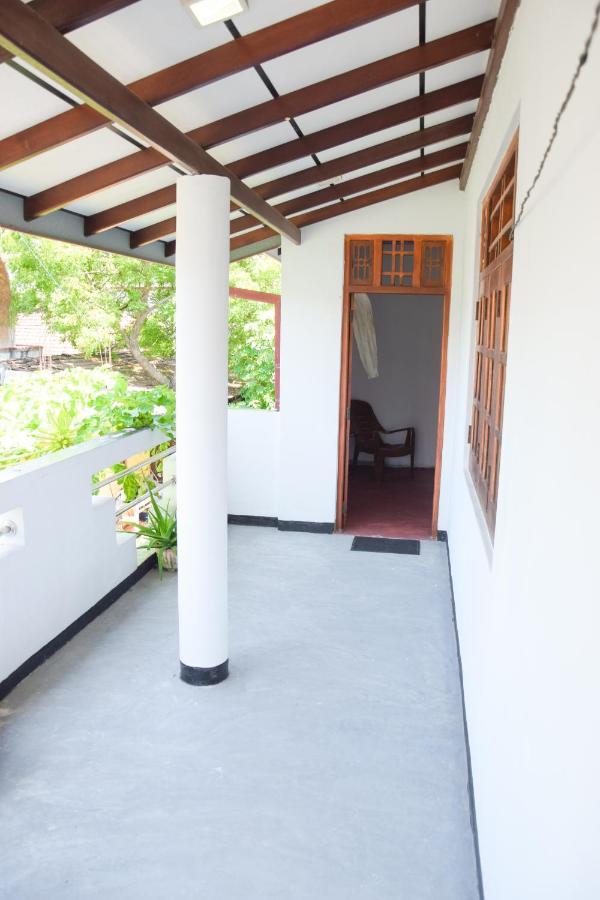 Tharaka Homestay Weligama Eksteriør bilde