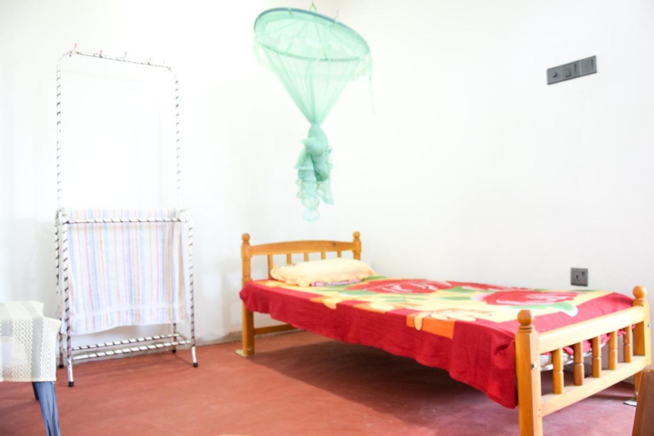 Tharaka Homestay Weligama Eksteriør bilde
