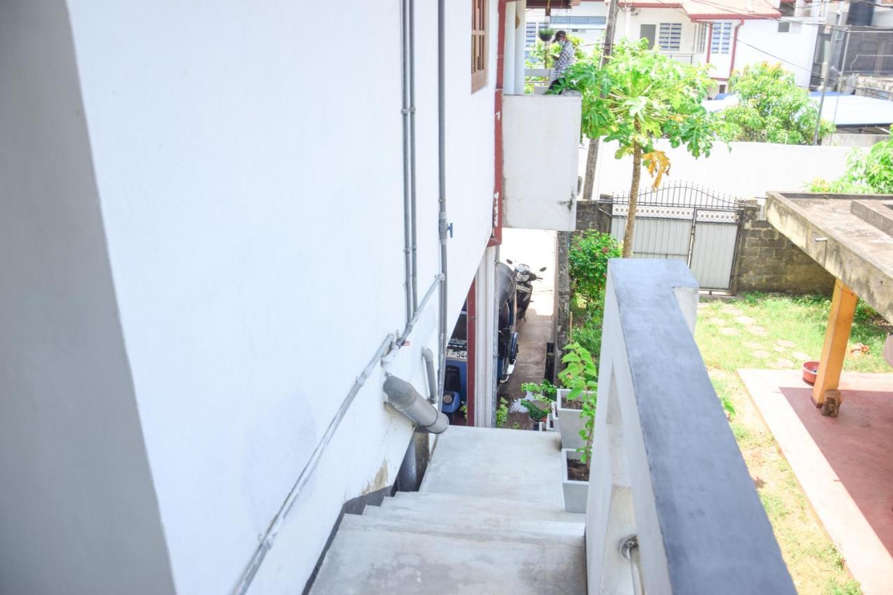 Tharaka Homestay Weligama Eksteriør bilde